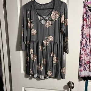 Torrid Gray Floral Knit Top
